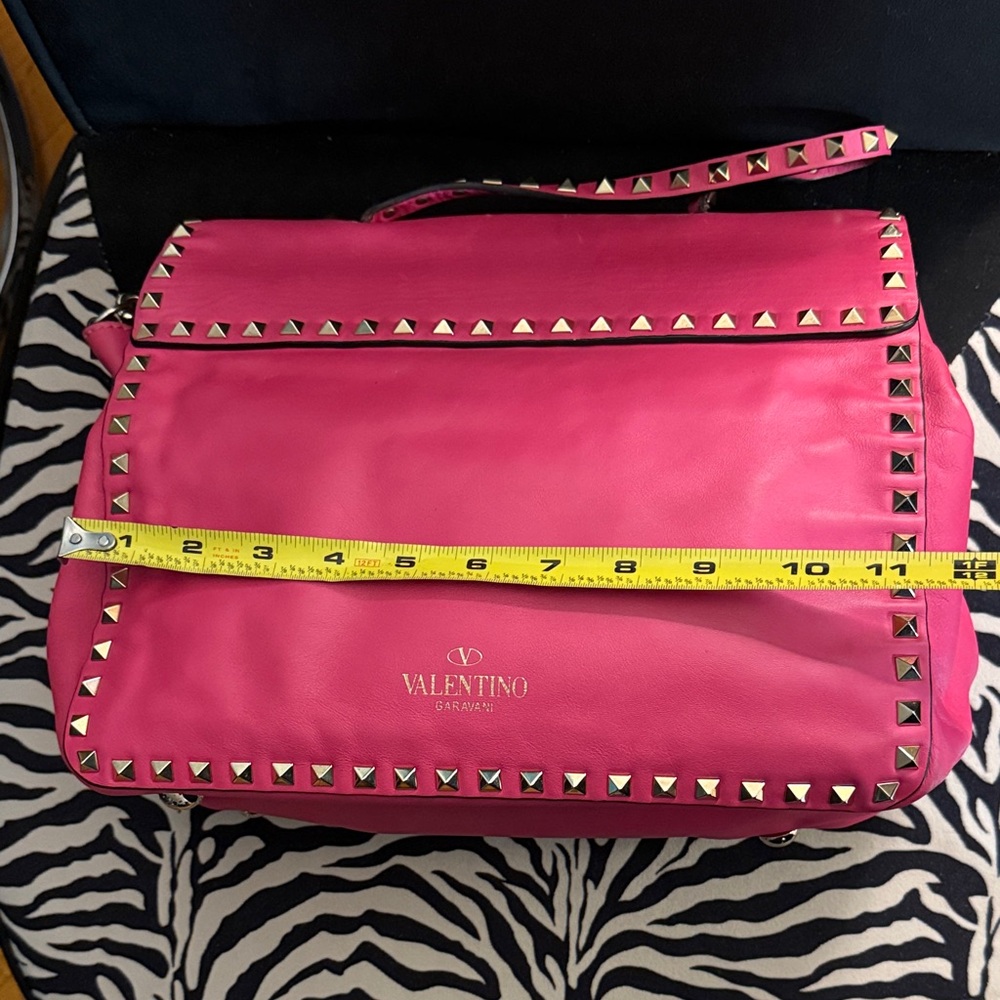 Valentino Garavani Gold & Pink Studded Handbag with Removable Crossbody Strap - Picture 14 of 16